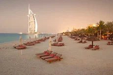 Do Emirátov s Last Minute cenami